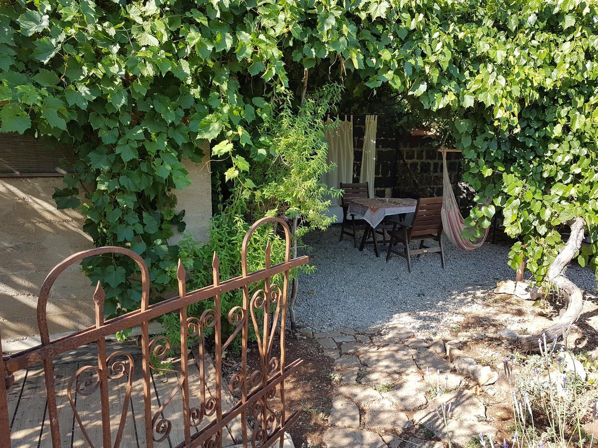 Hemdatya Stone Suites In The Galilee Ilaniya Kültér fotó